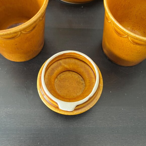 Homer Laughlin Golden Harvest Coffee Set // Coffee Pot & Four Cups - Picture 7 of 8